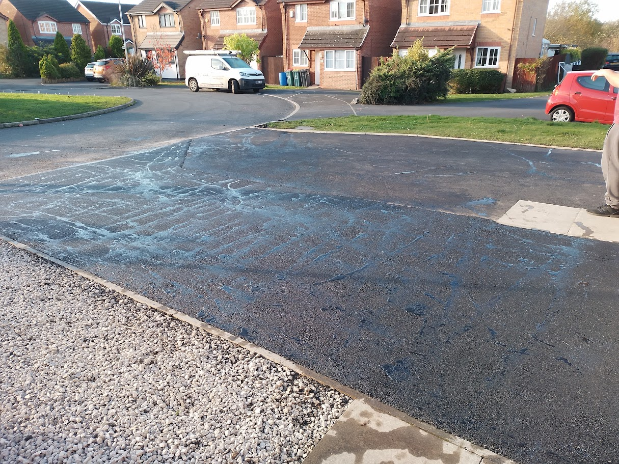 Resin bound driveway finish